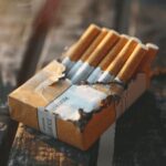 Un fumeur consomme en moyenne plusieurs cigarettes quotidiennement